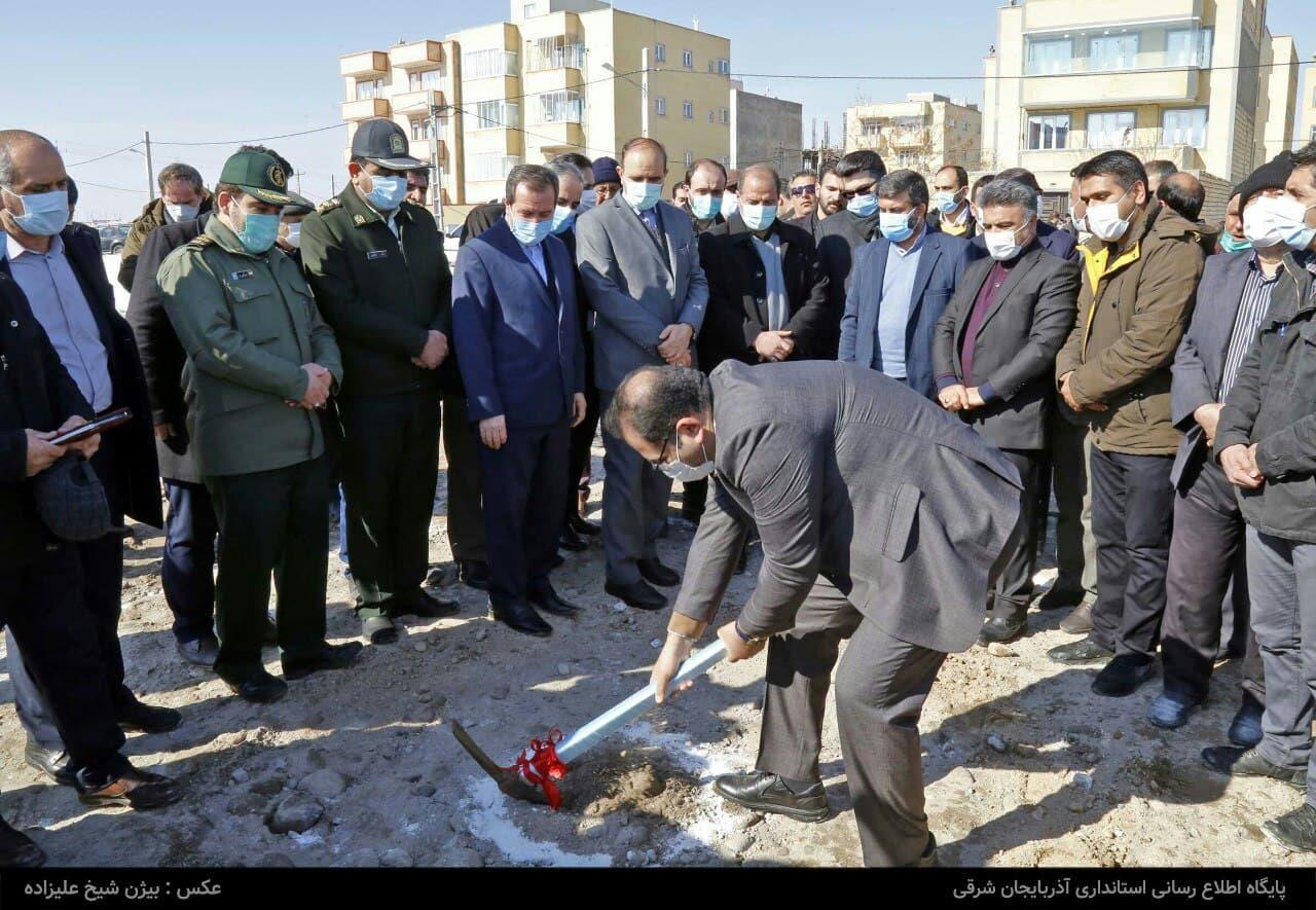 مراسم اختتاميه تجلیل از فناوران ایده پرداز رویداد ملی گام دوم انقلاب در دانشگاه آزاد اسلامی ایلخچی